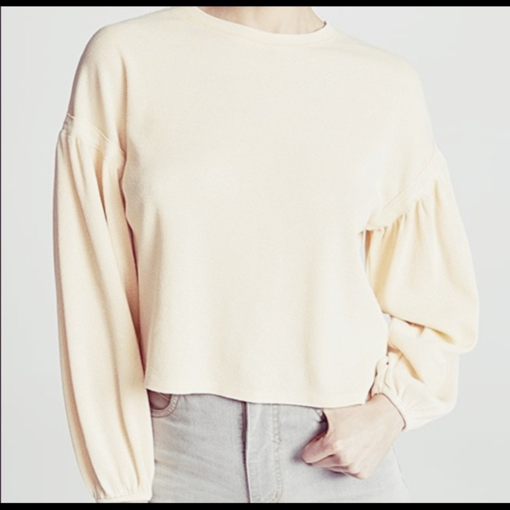Z supply balloon sleeve thermal top!